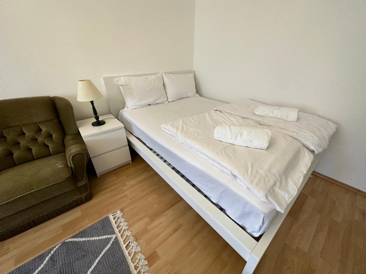 2 Rooms Flat With Balcony, Near Of Center Виена Екстериор снимка